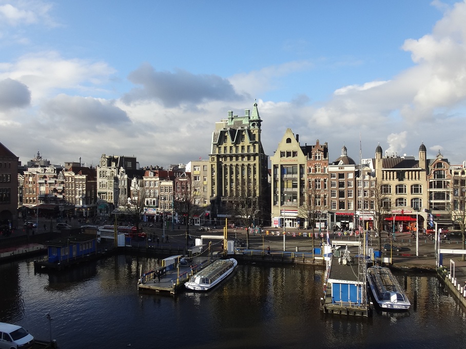 Holland 13 053